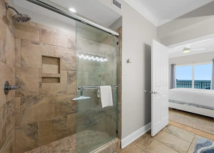 Apartment Crystal Shores West 501 By Youngs Suncoast