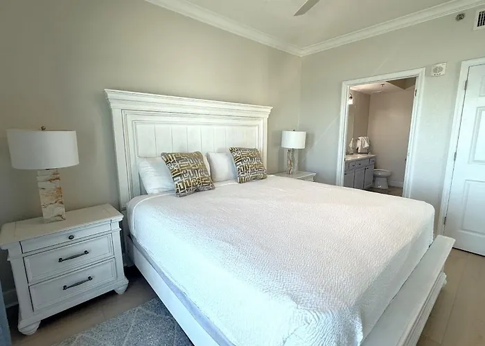 Crystal Shores West 501 By Youngs Suncoast