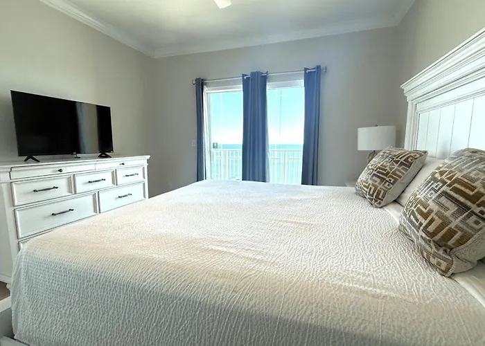 Apartment Crystal Shores West 501 By Youngs Suncoast