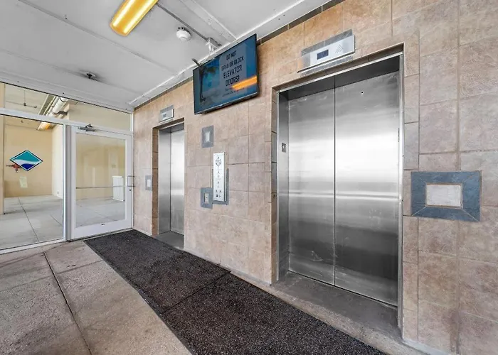 Crystal Shores West 501 By Youngs Suncoast Apartment